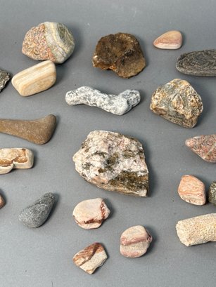 Beautiful Collection Of Rocks - Photo 4