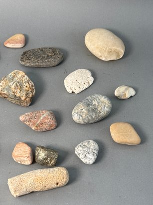 Beautiful Collection Of Rocks - Photo 5