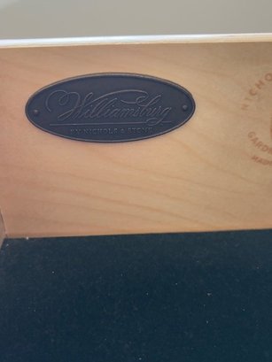 Nightstand - Photo 3