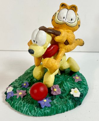 LIKE NEW 1993 Danbury Mint Garfield & Dog Figure - Photo 2