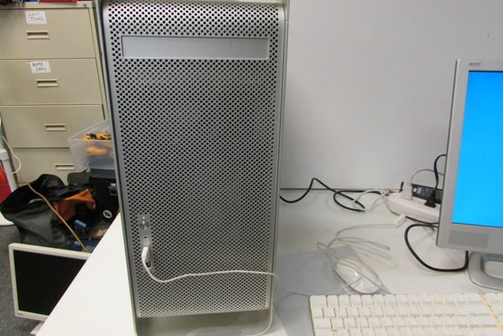 Power MAC G5 UNTESTED Monitor Not Included - Photo 4