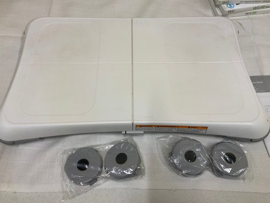 Retro Wii Balance Board With 13 Games Including Wii Fit Plus Just Dance Mariokart - Photo 5