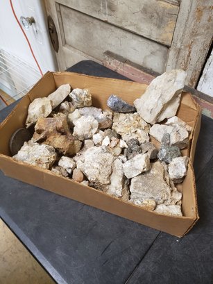 Rock Mineral Crystal Collection Box G3