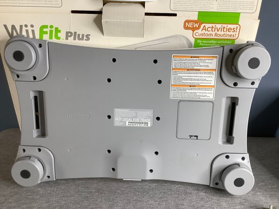 Wii Fit Plus Lot